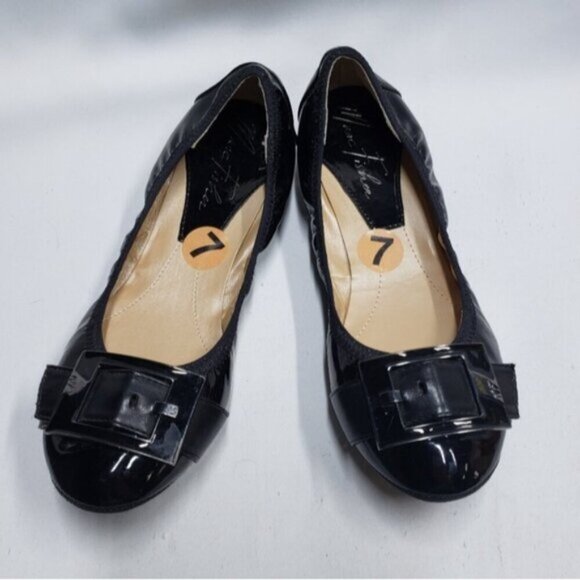 Marc Fisher Rosa Black Patent Leather Women's Ballet Flat Size 7 - Picture 2 of 13